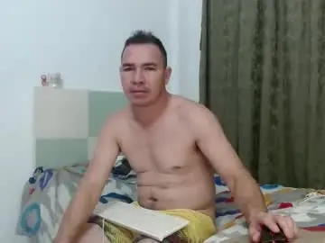 Chaturbate Sex Cam of celeste_leon07