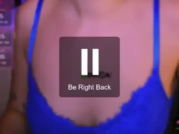 Chaturbate Live Porn of berry_alma