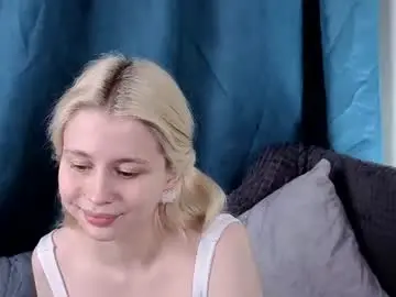 Chaturbate Free Live Porn of hi_popsy