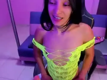 Chaturbate Private Sex Chat of katiuska_doll_squirt