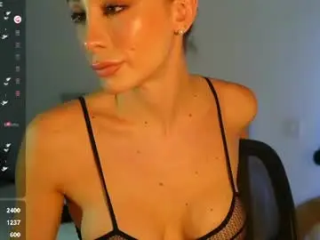Chaturbate Live Porn of mmmayra_0x