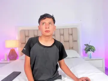 Chaturbate Live Sex Cam of nicocute_
