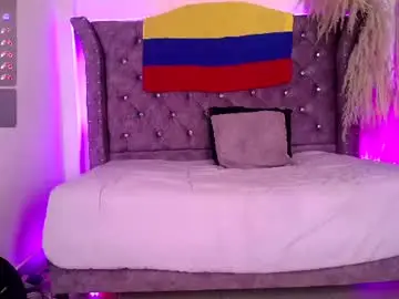 Chaturbate Sex Cam of amara_davis1