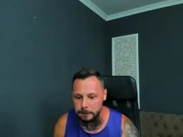 Chaturbate Live Sex Cam of brianhunts