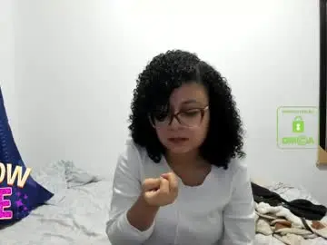 Chaturbate Nude Webcam of bonnie_lam_