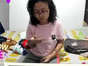 Chaturbate Free Porn Cam of bonnie_lam_