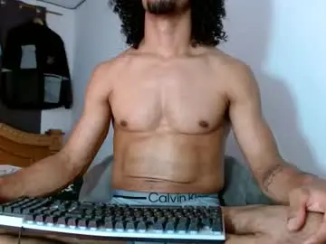 Chaturbate Live Sex Cam of cesar_master_