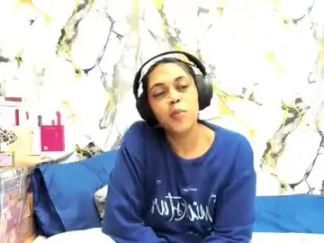 Chaturbate Live Sex Cam of indiandesire4u69