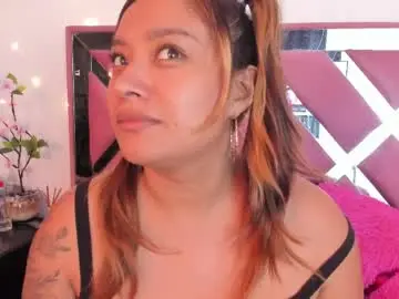 Chaturbate Watch Live Sex Cams of bellalumi