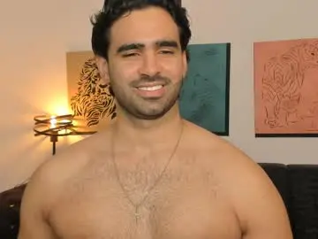 Chaturbate Best live sex cam show of bradleymartin7