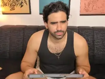 Chaturbate Watch Live Sex Cams of bradleymartin7