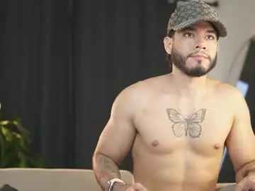 Chaturbate Live Sex Cam of jadenfeynman