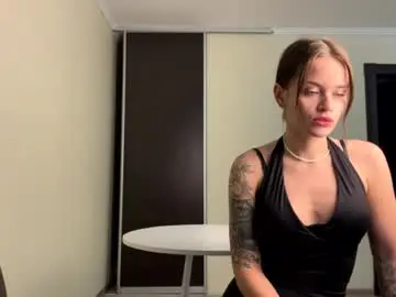 Chaturbate Nude Webcam of petal_couple
