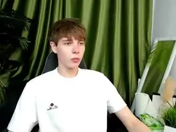 Chaturbate Live Sex Cam of andyjey_