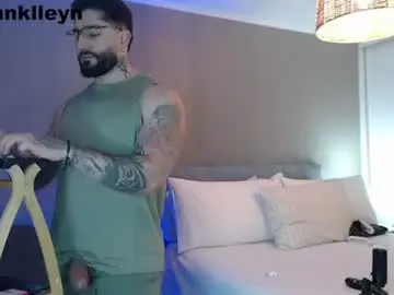 Chaturbate Watch Live Sex Cams of johnklleyn