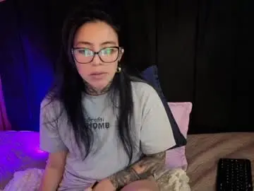 Chaturbate Sex Cam of liamonroee_