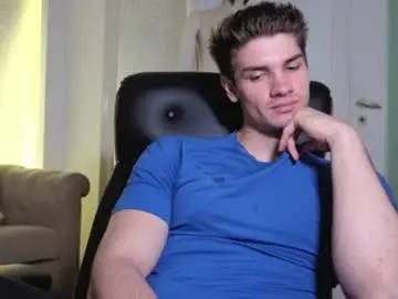 Chaturbate Live Porn of maxkaiden