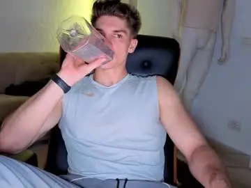 Chaturbate Best live sex cam show of maxkaiden