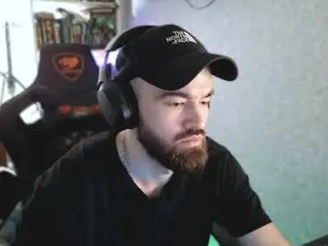 Chaturbate Live Sex Cam of _serious_man