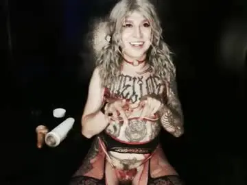 Chaturbate Live Sex of cybertrouble_