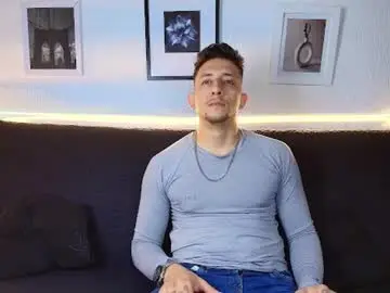 Chaturbate Adult Video Chat of emiliocum_24