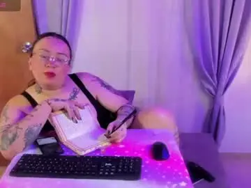 Chaturbate Watch Live Sex Cams of miaandmolly_