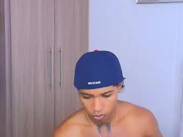 Chaturbate Live Sex Cam of cassian_gold