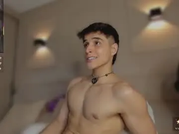 Chaturbate Best live sex cam show of thomklein