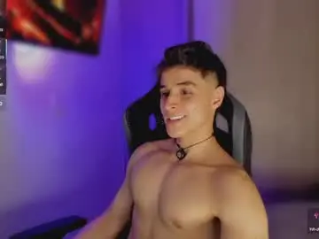 Chaturbate Nude Webcam of thomklein