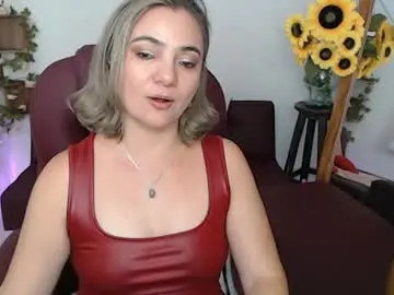 Chaturbate Live Sex of lilly_milf