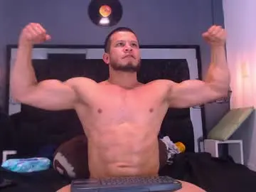 Chaturbate Live Sex Cam of maximiliano_stronge