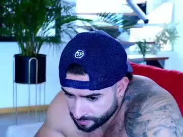 Chaturbate Live Sex Cam of lukhass