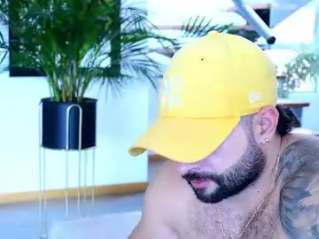 Chaturbate Best live sex cam show of lukhass