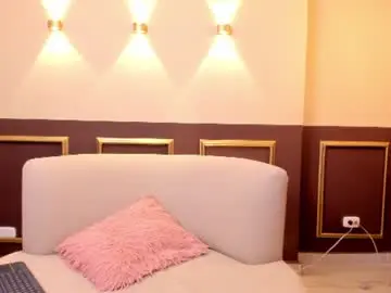 Chaturbate Live Sex Cam of milaowens
