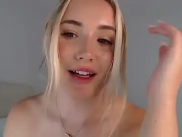 Chaturbate Live Sex Cam of bridgetjean