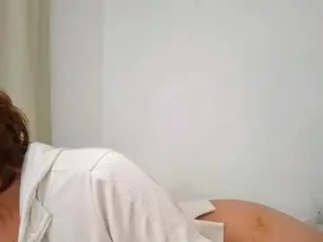 Chaturbate Live Sex Cam of skyamber8v2
