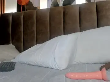 Chaturbate Sex Cam of bella13_
