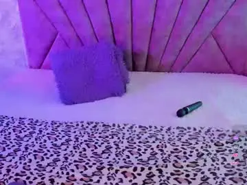 Chaturbate Live Sex Cam of lana_queen13