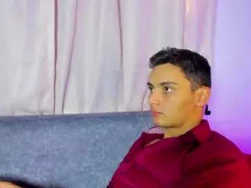 Chaturbate Best live sex cam show of wolfkyng