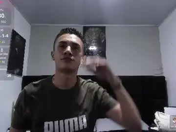 Chaturbate Live Porn of adam_walker_1