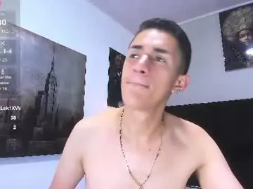 Chaturbate Live Sex Cam of adam_walker_1