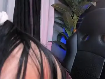 Chaturbate Sex Cam of aili_queen