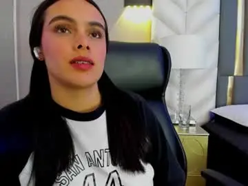 Chaturbate Nude Webcam of chloeharper_