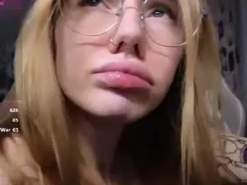 Chaturbate Free Porn Cam of littlevildevil