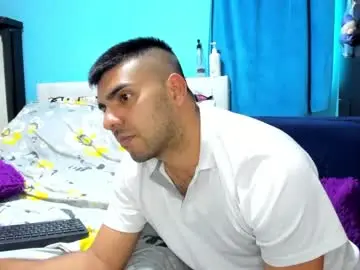 Chaturbate Free Porn Cam of scarletandryan28