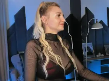 Chaturbate Watch Live Sex Cams of _mila_lux_