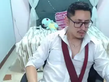 Chaturbate Live Sex Cam of alex_levi