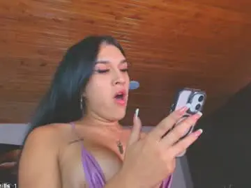 Chaturbate Live Sex Cam of kortneyhills