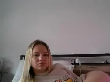 Chaturbate Free Live Porn of moon_light_girl