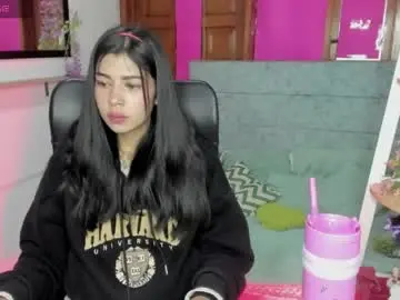 Chaturbate Live Porn of aysha_winxs